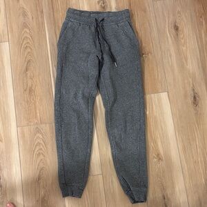 Lululemon gray joggers: size 2